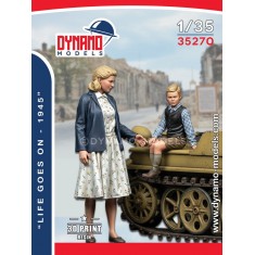 1/35 Civilian ''Life Goes On''