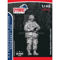 1/48 US Paratrooper Officer Checking the Map (Normandy 1944)