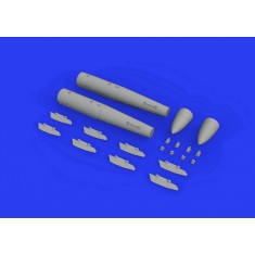 1/48 B43-0 Nuclear Weapon w/SC43-3/-6 Tail Assembly Brassin Set 