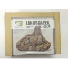Pine Stump (Length: 6.5cm, Width: 5cm, Height: 4cm)