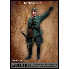 1/35 German Officer - Pointing (1 Figure)