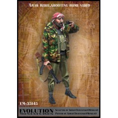 1/35 Arab Rebel - Shooting Home Video 