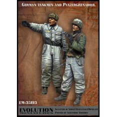 1/35 German Tankmen and Panzergrenadier (2 figures)