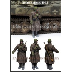 1/35 Soviet Soldier Standing 1943 (1 figure)