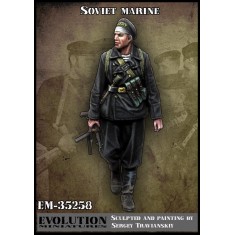 1/35 Soviet Marine with Submachine Gun