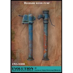 1/35 Roadside Water Pump
