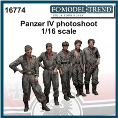 1/16 Panzer IV Tank Crew in Worn Work Uniforms "Photoshoot" (5pcs)