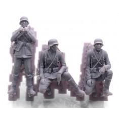 1/24 Pak 40 Crews (3 figures)