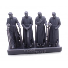 1/35 Priests