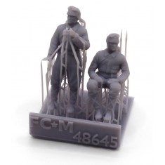 1/48 WWII Japanese Tank Crew (2 figures)