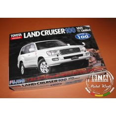 1/24 Toyota Land Cruiser 100 Van