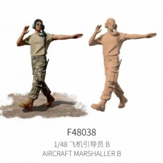 1/48 Aircraft Marshaller B