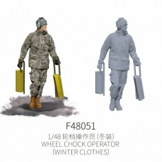 1/48 Chocks Crew #2