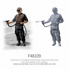 1/48 Ground Crew Cleaning #2