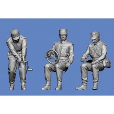 1/35 WWI Austro-Hungarian K.u.K. Driver and Co-Driver #1 (3 figures)