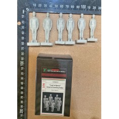 1/35 Lost In Space - Crews in Freezing Tubes "Robinson Family"