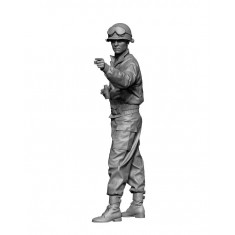 1/48 WWII US M8 Greyhound Crew3