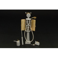 1/48 Fuel Station Benzin Pumpe