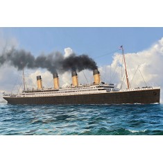 1/700 RMS Titanic Passenger Liner