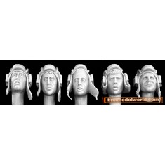 1/35 5x Different Heads with WWII Soviet Tank Helmets