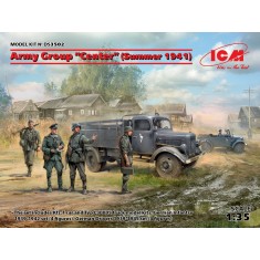 1/35 German Army Group 'Centre', Summer 1941: Kfz.1, L3000S and 8 Figures