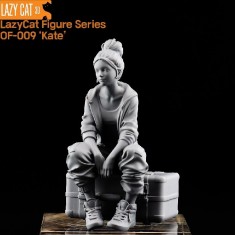 1/24 Modern/Fantasy ''Kate'' Female Casual Hoodie Seated Relaxed Pose