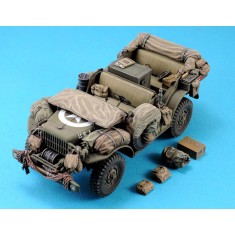 1/35 Dodge WC-56/57 Staff Car Stowage Set w/K-Ration Boxes, C-Ration Boxes &SCR-506 Radio