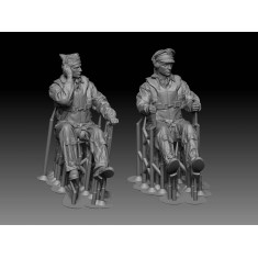 1/32 WWII US Bomber Pilot & Co-pilot set (2 figures)