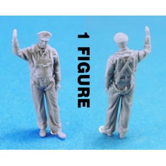 1/72 WWII US Bomber Pilot on the Ground