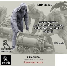 1/35 Soviet Gunner - Moving A Shells Carriage with 203mm Shell #1, 1943-45