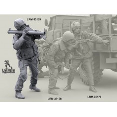 1/35 Russian Internal Troops - Shooting RPG-18 Launcher
