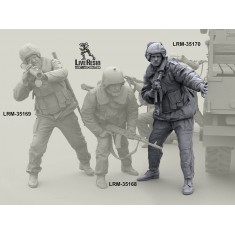 1/35 Russian Internal Troops - Looks From The Corner