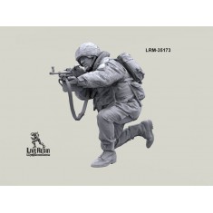 1/35 Russian Internal Troops -  PKM Machine Gunner Shots From Knee, SsH-93 Helmet Version