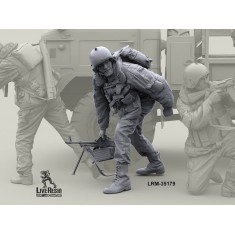 1/35 Russian Internal Troops - Runs Over with A PKM Machine Gun