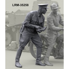 1/35 Red Army Tank Commander on Reconnaissance