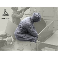 1/35 Red Army Tanker in MS-1 Driver's Hatch