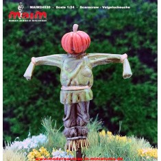 1/24 Scarecrow with Pumpkin Head