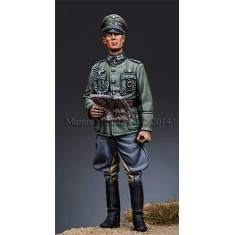 1/35 WWII German Adjutant (1 figure)