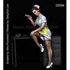 1/35 Pin-up Girl No.4