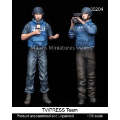 1/35 TV and Press Reporter and Cameraman Set (2 Figures)