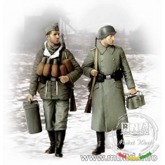 1/35 "Supplies, At Last" German Soldiers, 1944-1945