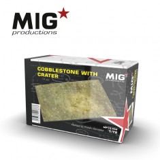 1/72 Cobblestone Base with Crater (resin)