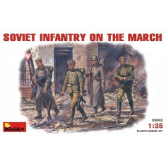 1/35 Soviet Infantry On The March (4 figures)