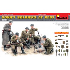1/35 Soviet Soldiers at Rest - Special Edition (5 figures w/Weapons and Equipment)