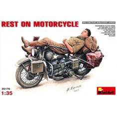 1/35 Rest on Motorcycle with 1 figure