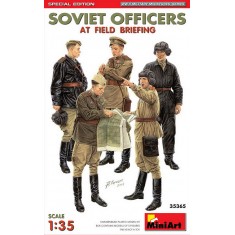 1/35 Soviet Officers At Field Briefing (5 figures) [Special Edition]