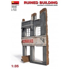 1/35 Ruined Building (Building Size L x H x W: 141mm x 222mm x 23mm)