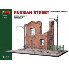 1/35 Russian Street (Ruined House+Street Accessories+Diorama Base,Base Size:348mm x 247mm)