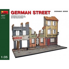 1/35 German Street (3 Ruined Buildings+2 Diorama Bases, Base Size: 446mm x 173mm)
