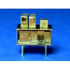 1/35 SCR-508 US Radio set on CH74 Cabinet + FT-285 Mount